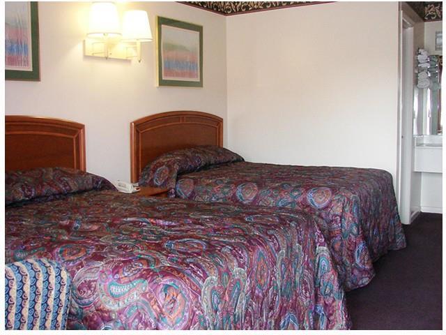 Passport Inn Perry Cameră foto